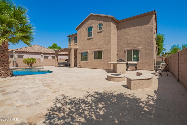 Building Photo - 3437 E Kingbird Pl