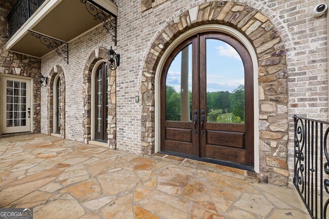 Building Photo - 11140 W Rd