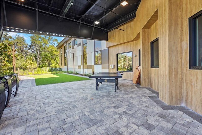 Building Photo - 8705 Winter Breeze Wy
