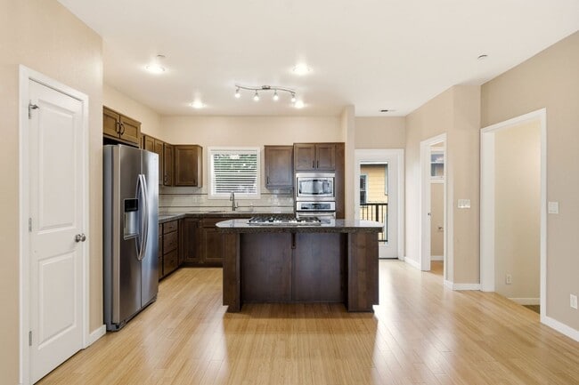 Building Photo - 4104 S Corbett Ave