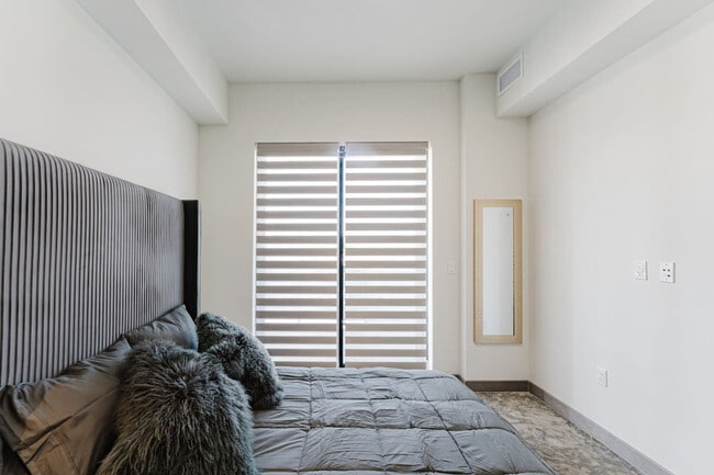 Building Photo - 2750 Griffin Rd