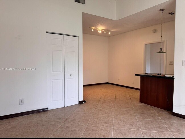 Building Photo - 891 Cypress Park Way