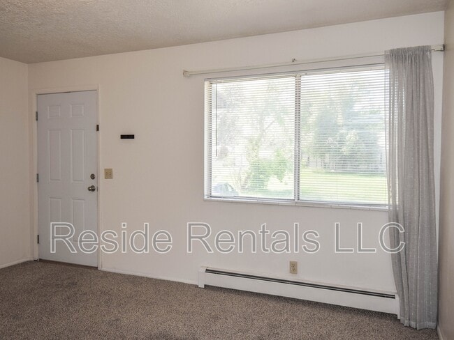 Building Photo - 301 1/2 West 500 North - 2