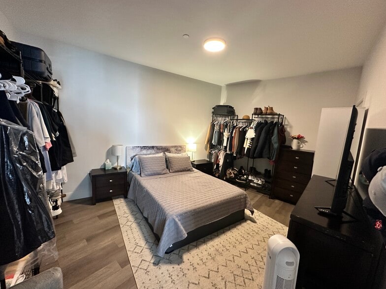 Building Photo - 951 Dorchester Ave