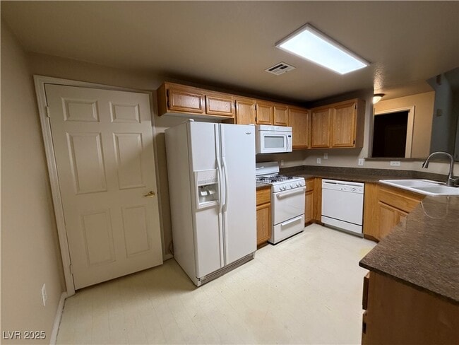 Building Photo - 9975 Peace Way