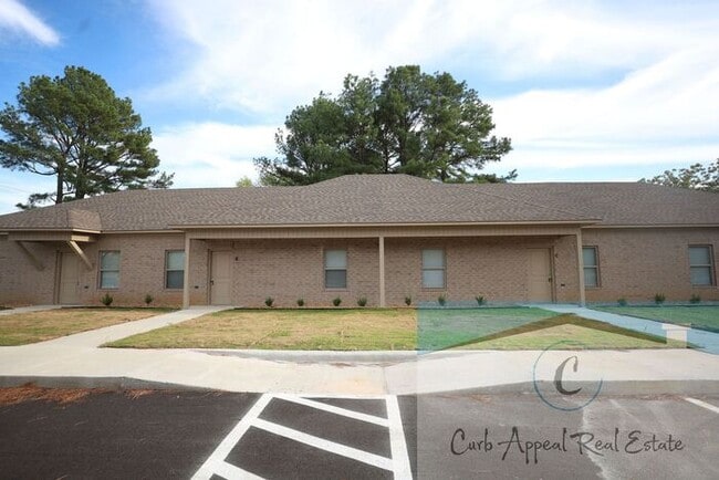 Primary Photo - Luxury 2 bed 1 bath apartment - brand new construction!! Washer, dryer and utilities included!!