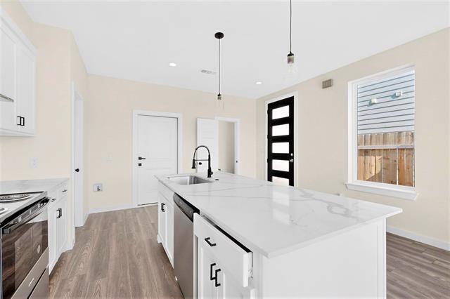 Building Photo - 3002 Rochester St