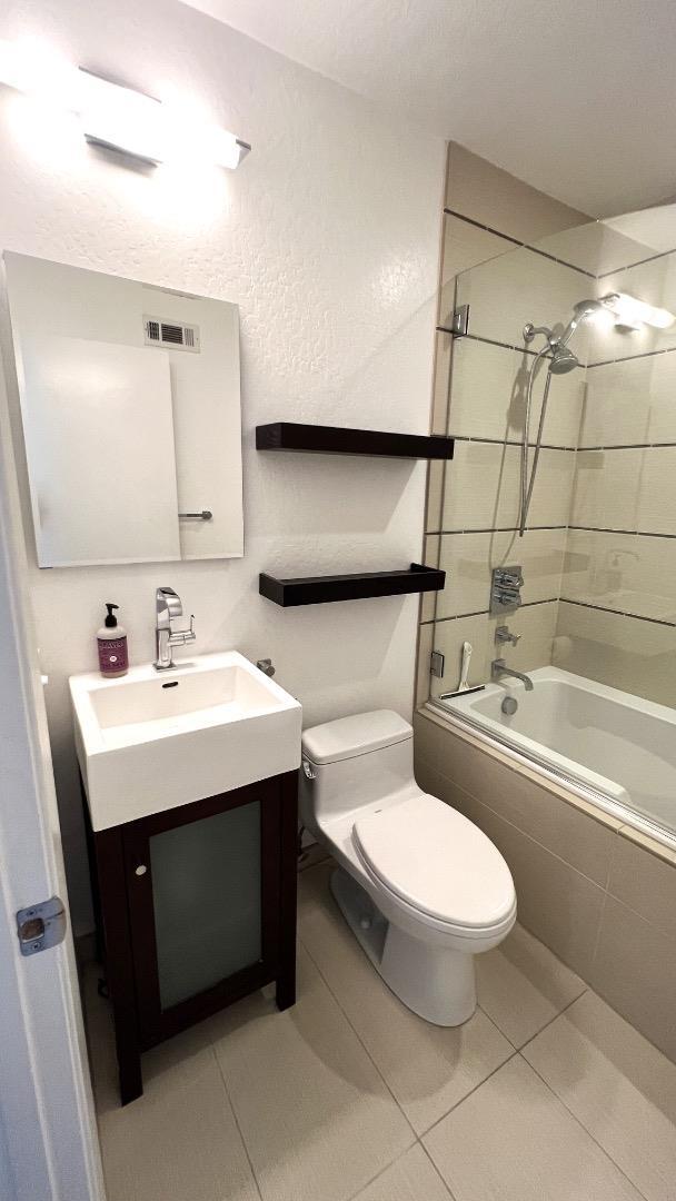 Building Photo - 10843 Northfield Square