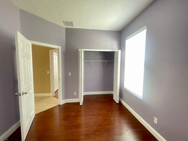 Building Photo - 10366 Cypress Knee Cir