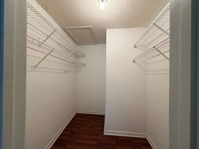 Building Photo - Live Close to It All Near the Colleges & San Luis Mission Park!