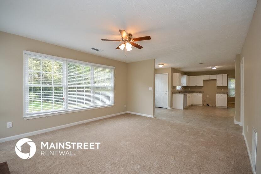 Building Photo - 145 Cinnamon Fern Cir