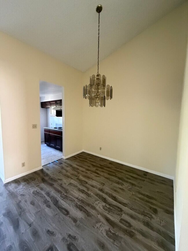 Building Photo - Beautiful Condo in Serene Montebello HOA Community – Pool, Spa & Prime Location