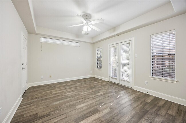 Building Photo - 2422 Dorrington St