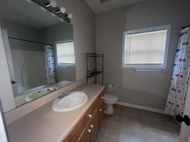 Building Photo - 14 Brook Meadows Cir