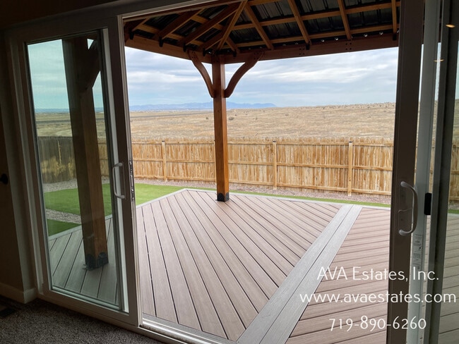 Building Photo - 2403 Sunrise Ln