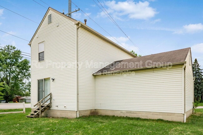 Building Photo - 1064 Wexford Green Blvd