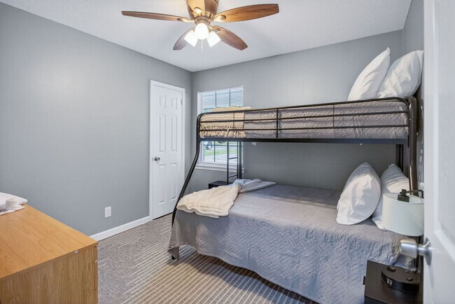 Building Photo - 2420 Haddington Rd