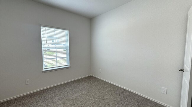 Building Photo - 28918 Yulee Mill Dr