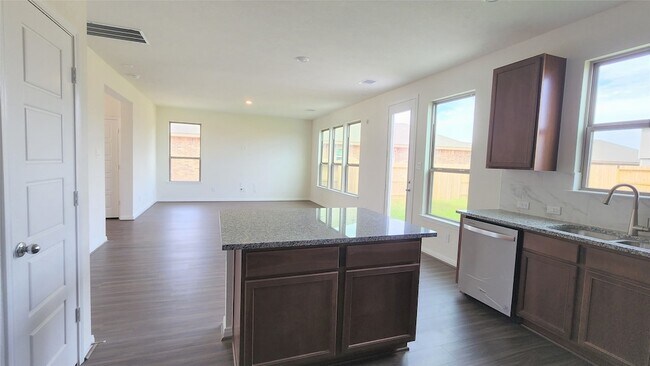 Building Photo - 1235 Bryman Dr