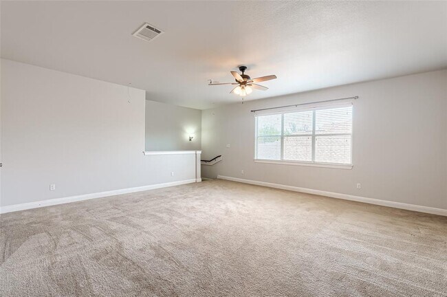 Building Photo - 4006 Gloucester Dr