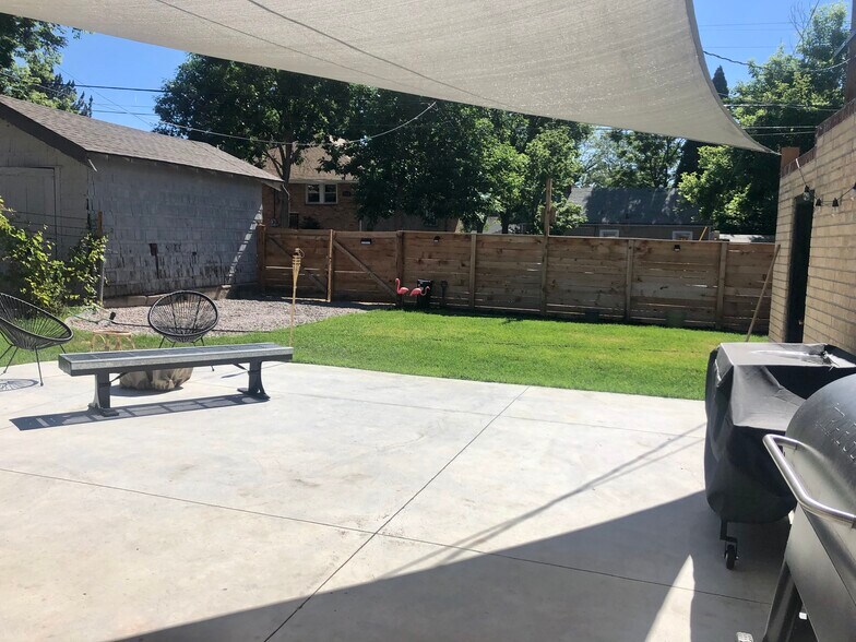 Building Photo - 3048 AMES ST