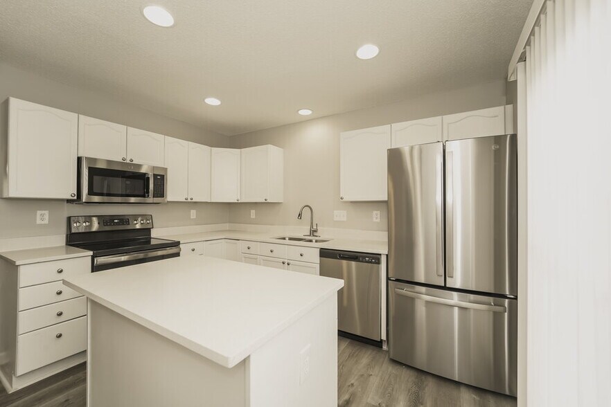 Building Photo - 5966 Cougar Ln