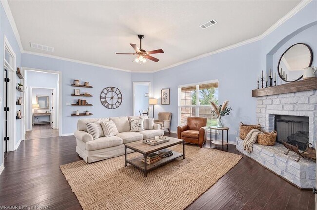 Building Photo - 3725 Colfax Way