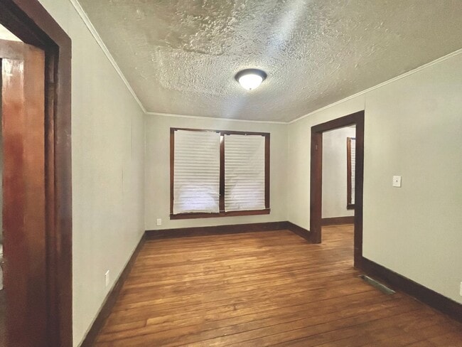 Building Photo - 2 Bed 1 Bath House in Paducah