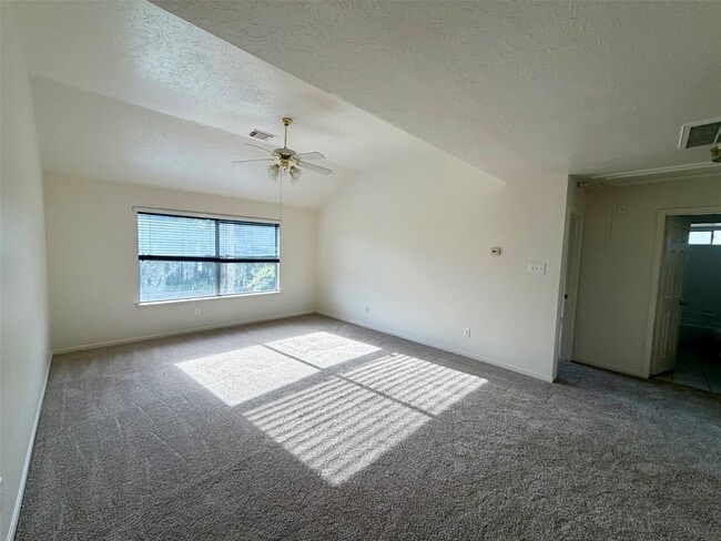 Building Photo - 2317 Orleans Ln