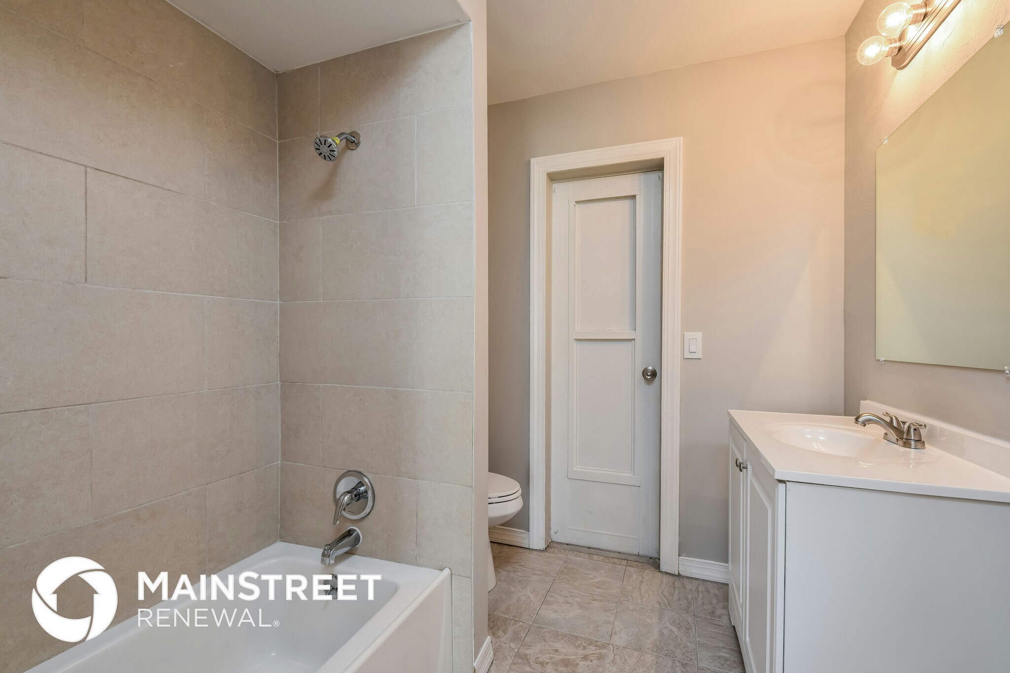 Building Photo - 3527 SE 3rd Ave