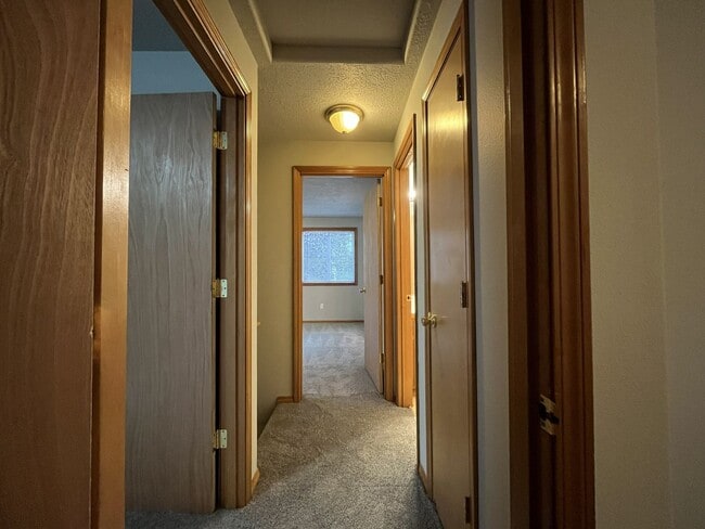 Building Photo - 3-Bed Home with Fireplace, Fenced Backyard, 2 Car Garage & Front Patio!