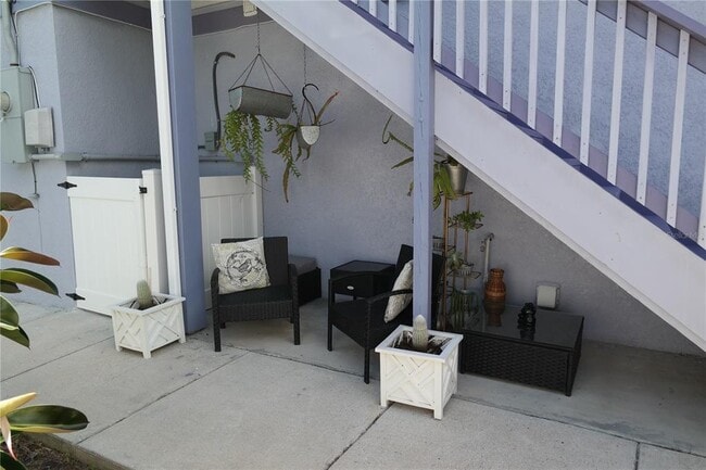 Building Photo - 1025 7th St S