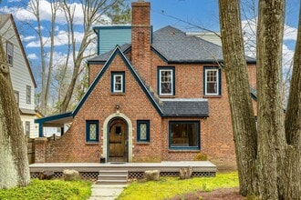 Building Photo - 259 Trafton Rd