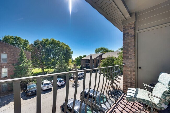 Building Photo - 312 Sloan Rd