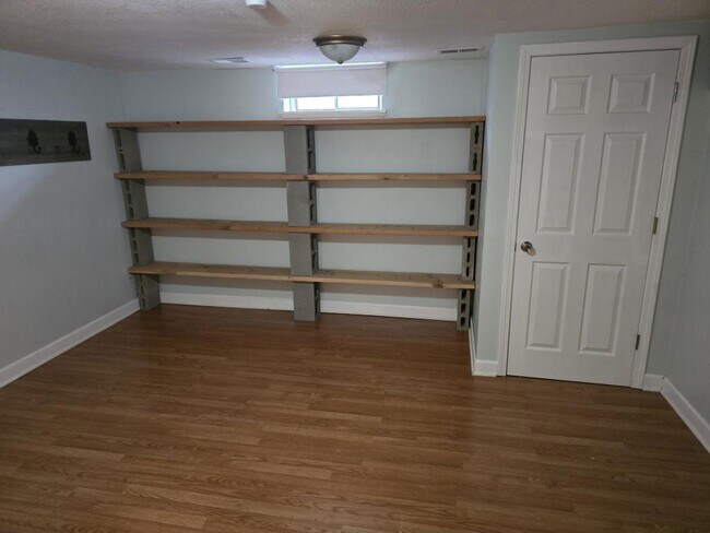 Building Photo - 1403 NE 75th St