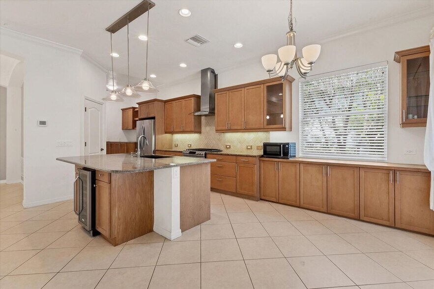 Building Photo - 7236 Lismore Ct