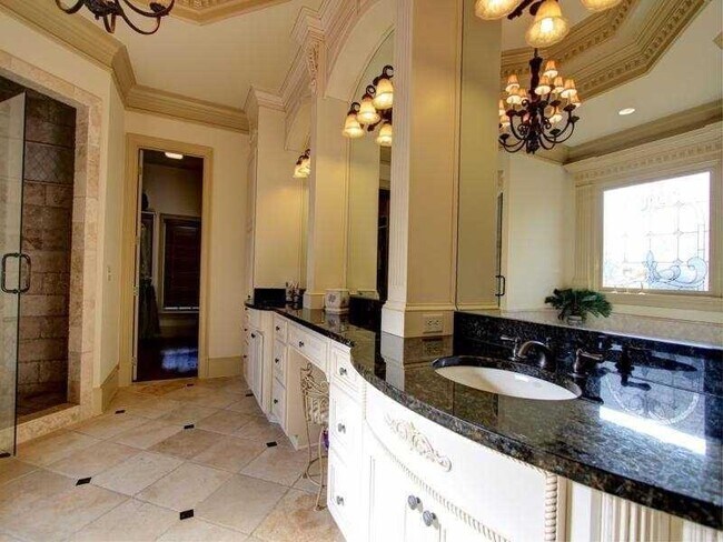 Building Photo - 502 Rivercliff Trce