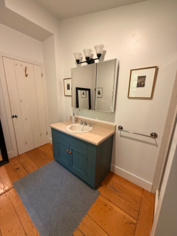 Building Photo - 300 Chestnut Hill Rd