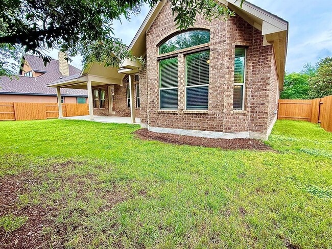 Building Photo - 5512 Lipan Apache Bend