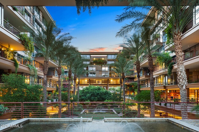 Building Photo - 7141 E Rancho Vista Dr