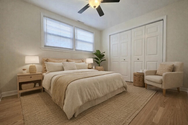 Building Photo - 4122 N Kolmar Ave