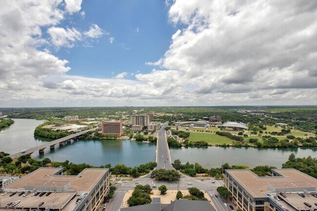 Building Photo - 210 Lavaca St