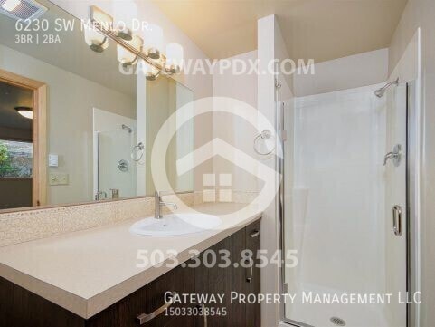 Building Photo - 6230 SW Menlo Dr