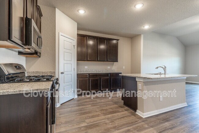 Building Photo - 5023 Topaz Bnd