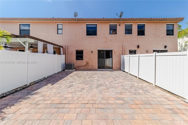 Building Photo - 9045 W 33rd Ave