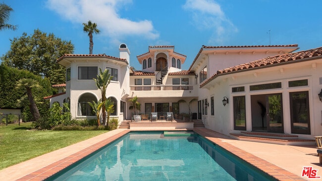 Building Photo - 28820 Grayfox St