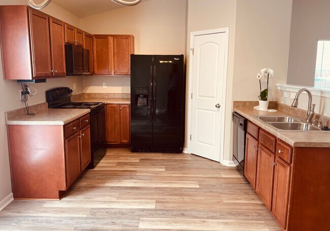 Building Photo - 3 bedroom, 2 bath home for rent in Brookstone in Sunset Harbor in Bolivia