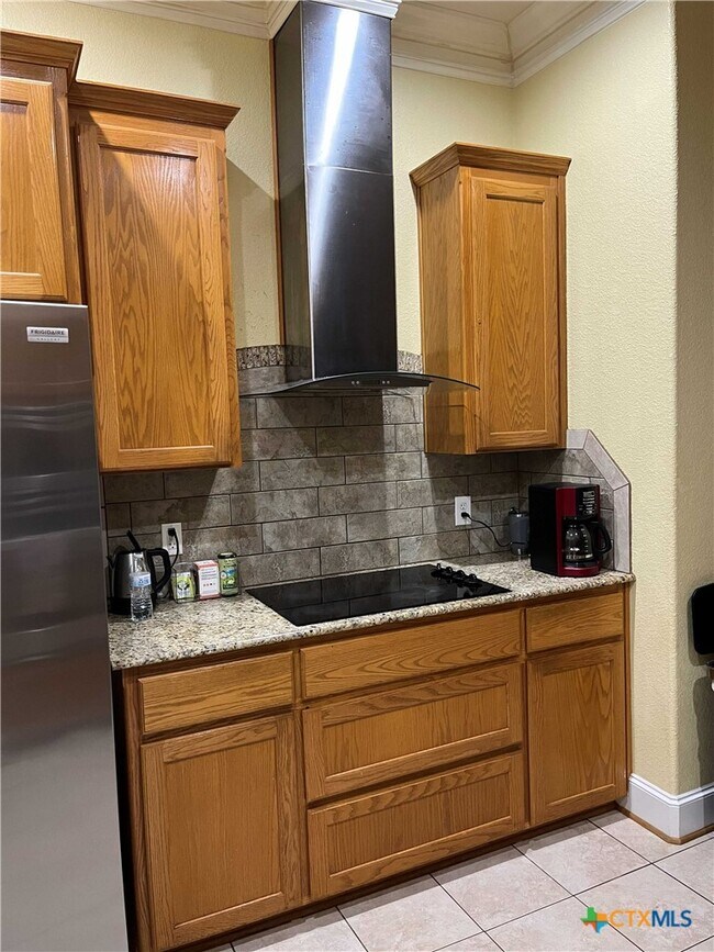 Building Photo - 5504 Eldie Ct