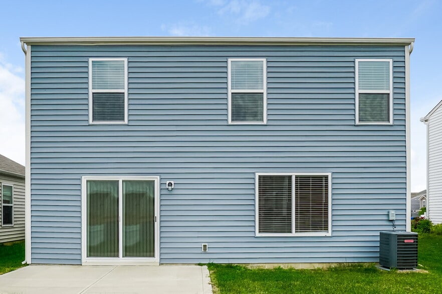 Building Photo - 7428 Willow Leaf Dr