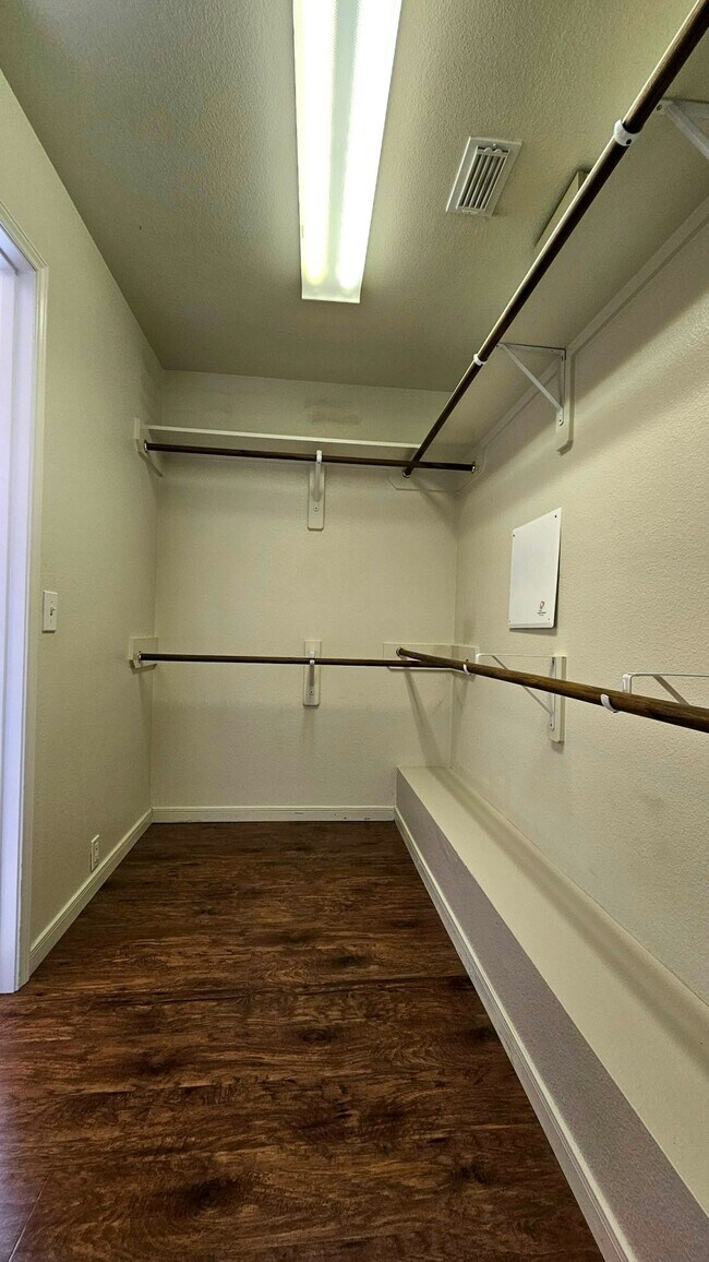 Building Photo - 714 Cypresswood Ridge